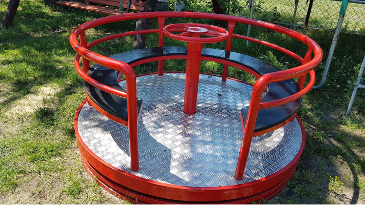 Spielplatz Geräte Kinderkarussell Drehplatte Karussell Ringelreiten Made in EU