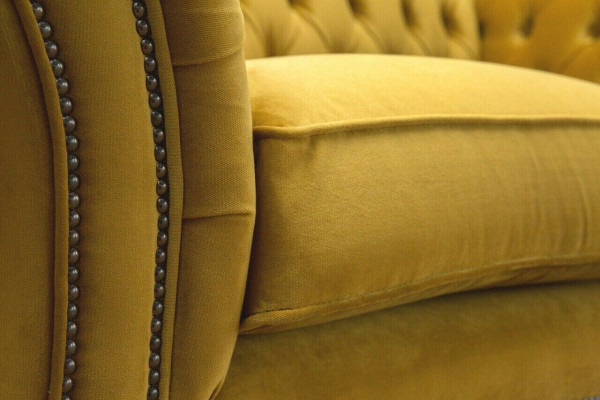 Zweisitzer Couch Polster Design Sofa 2er Sitz Sofas Zimmer Chesterfield Gelb
