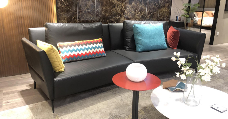Design Viersitzer Moderne Couch Polster Sofa 4er Sitz Sofas Möbel Big Sofas Neu