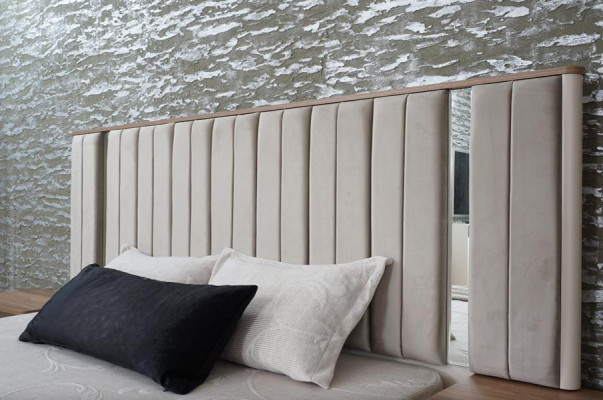 Schlafzimmer Komplett Kommode mit Spiegel Bett Nachttische Bank Beige 5tlg