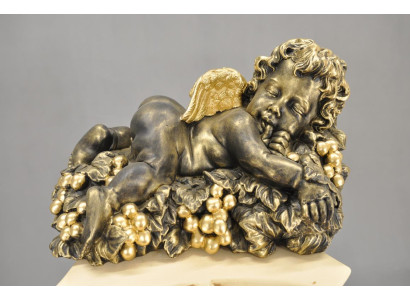 Figur Skulptur Statue schlafender Engel auf Efeu 25cm Design Skulpturen Statuen