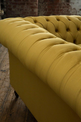 Cheserfield Samt Sofa 2 Sitzer Designer Couchen Couch Textil Stoff Gelb Polster