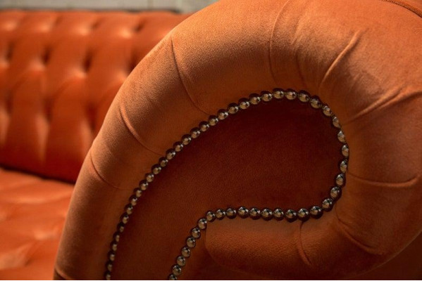 Design Sofa 4 Sitzer Polster Luxus Klassische Textil Chesterfield Sofas Couch