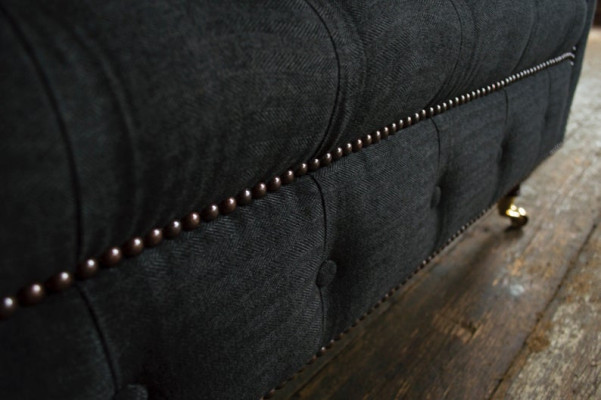 Design Luxus Sofa 2 Sitzer Couch Polster Klassische Textil  Sofas Chesterfield