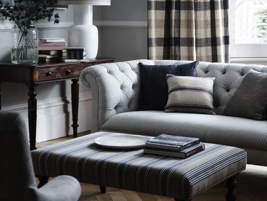 Chesterfield Textil Polster Design Sofa Luxus Couch Klassische Sofa 3 Sitzer Neu