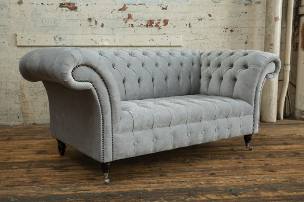 Sofa Chesterfield 2 Sitzer Couch Polster Sitz Textil Stoff Samt Couchen Sofas