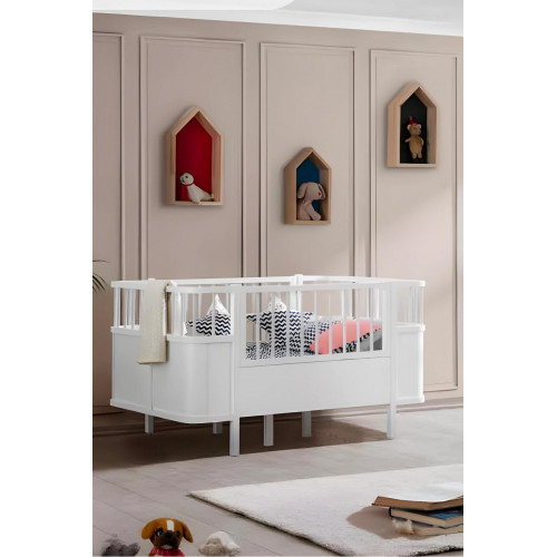 Stilvoll Kinderbett luxuriös Holz Hochwertig Bett Weiß Farbe Exklusive Möbel neu