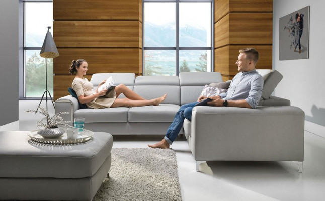 Stilvolles, komfortables Ecksofa für ein sanftes und gemütliches Interieur