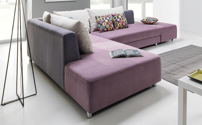 Luxuriöses großes Ecksofa wird aus hochwertigem Material von europäischen Möbelherstellern hergestellt