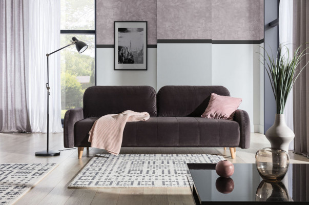 Das luxuriöse große Schlafsofa ist aus hochwertigem Material gefertigt