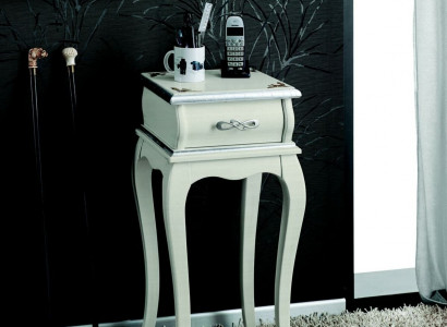 Italienische Möbel Designer Tisch Beistelltisch Konsolentisch Wohnzimmertisch