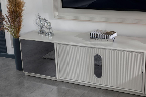 Komplettes Set Wohnzimmer Garnitur Ecksofa rtv couchtisch sessel 4tlg.