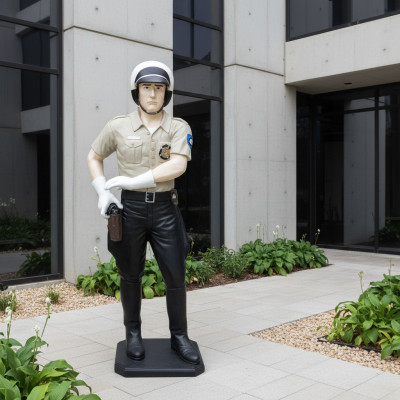 Design Polizist Figur Statue Skulptur Figuren Skulpturen Dekoration Deko 5682