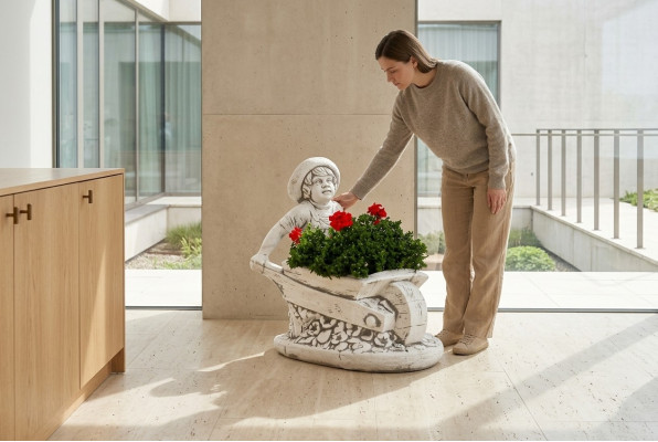 Blumenkübel Pflanz Kübel Dekoration Natur Figur Vasen Blumentöpfe Garten