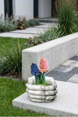 Design Blumentopf Top Planz Kübel Gefäß Töpfe Figur Dekor Hände Skulptur