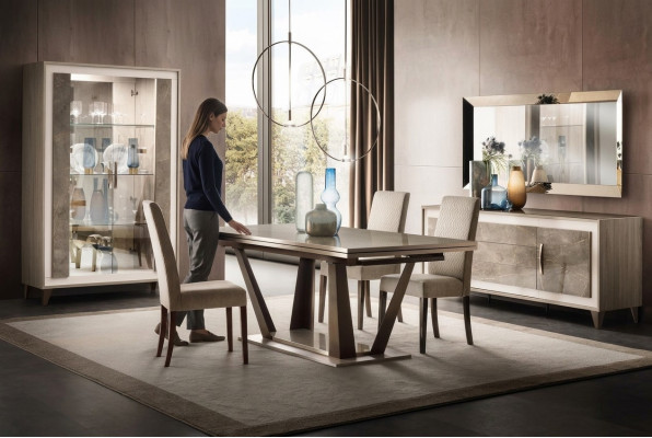 Esszimmer Set Garnitur Esstish Vitrine Kommode Spiegel 4tlg. Set arredoclassic
