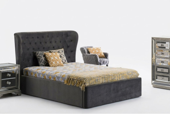 Chesterfield Design Bett 180x200cm Graue Schlafzimmer Betten Hotel Polster Luxus