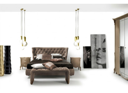 Luxus Schlafzimmer Set 4tlg. Bett + 2x Nachttisch + Hocker Moderne Design Betten Massivholz
