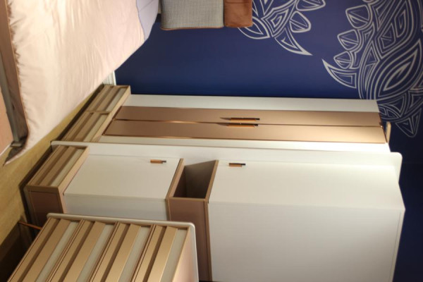 Kleiderschrank Schränke Schrank Design Holz Kinderzimmer Modern Möbel Neu