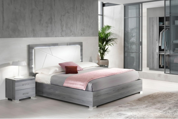 Schlafzimmer 3 tlg. Set Bett 2x Nachttisch Konsole Betten Doppel Hotel Polster