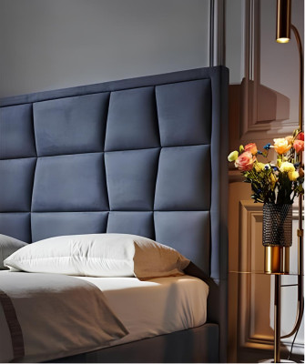 Komplettes Schlafzimmer Set Bett 2x Nachttisch 3 tlg. Sets Betten Designer Luxus
