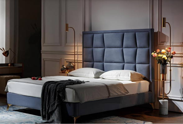 Komplettes Schlafzimmer Set Bett 2x Nachttisch 3 tlg. Sets Betten Designer Luxus