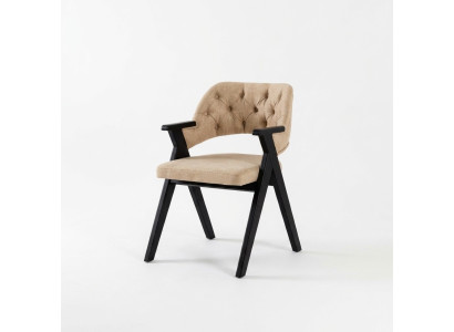 Beige Stuhl  weicher Sitz im Rund Chesterfield auf Holzbeinen Sessel Lehnstuhl