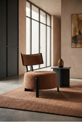 Luxuriöser Designerstuhl mit komfortabler Premium-Textilpolsterung