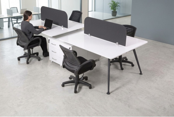 Großer Arbeitsplatz Bürotisch Schreibtische Moderne Büroeinrichtung Stil