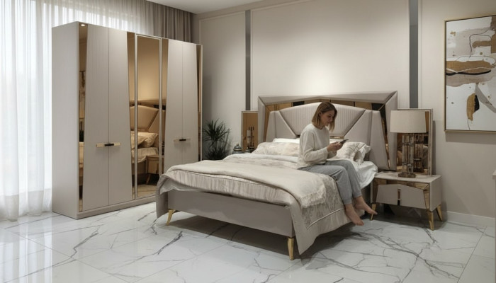 Schlafzimmerbett Bett Bettrahmen hohes Kopfteil Beige Gold Spiegel