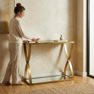 Eleganter Konsolentisch perfekt für jedes Interieur Satztisch