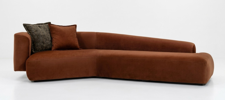 Sofa für das Wohnzimmer Interieur mit einem weichen Anziehungspunkt