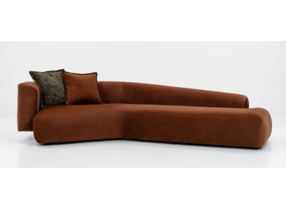 Sofa für das Wohnzimmer Interieur mit einem weichen Anziehungspunkt