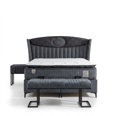Elegantes graues Bett mit Matratze aus Textil und Holz