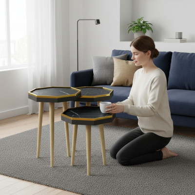 Schwarzer Holztisch im modernen Design