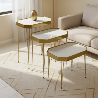 Eleganter weißer Beistelltisch aus Holz im modernen Design