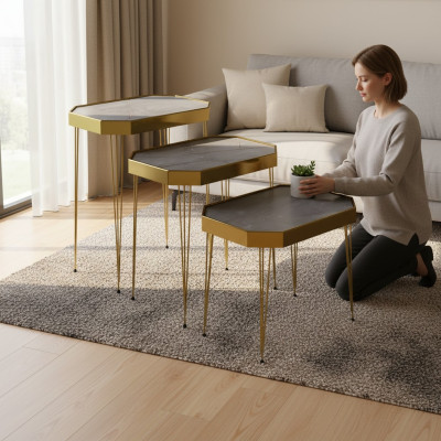 Moderner grauer Beistelltisch aus Holz