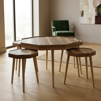 Moderner Beistelltisch aus Holz in Beige