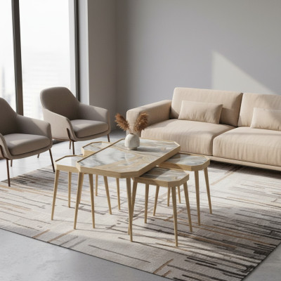 Eleganter Beistelltisch aus Holz in Beige für modernes Wohnambiente