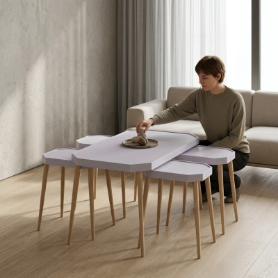 Eleganter weißer Holztisch-Set mit Couchtisch und Beistelltischen