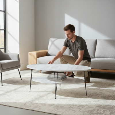 Moderner grauer Couchtisch aus Holz mit Edelstahlrahmen