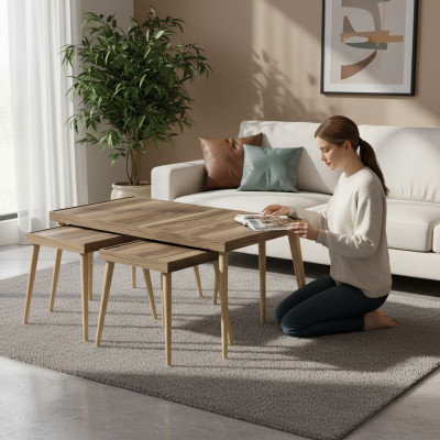 Eleganter Holztisch in Braun mit modernem Design
