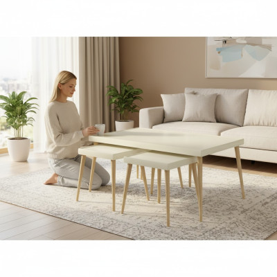 Moderner Beistelltisch aus Holz in Beige mit elegantem Design