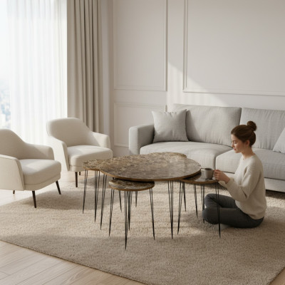 Eleganter brauner Holz-Couchtisch mit Beistelltischen im modernen Stil