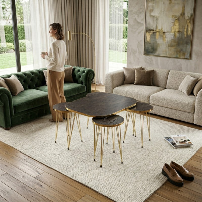 Eleganter brauner Couchtisch mit vier Beistelltischen aus Holz