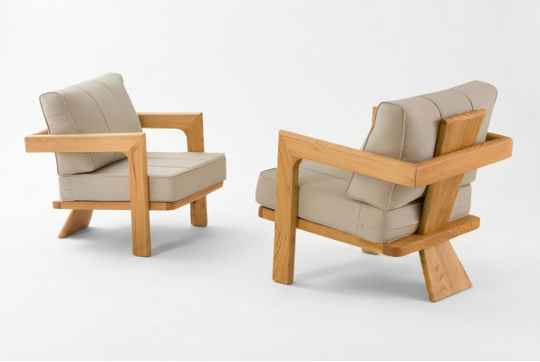 Moderner Beigefarbener Holz-Textil Sessel im stilvollen Design für