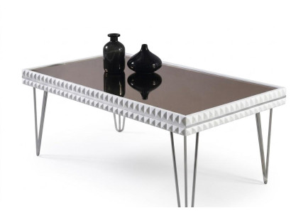 Moderner Couchtisch stilvollem Design für modernes Wohnzimmer