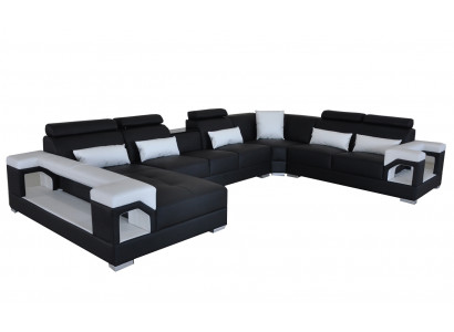 Ecksofa mit ergonomischer Rückenlehne und funktionalen Armlehnen