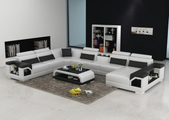 Ecksofa mit ergonomischer Rückenlehne und funktionalen Armlehnen