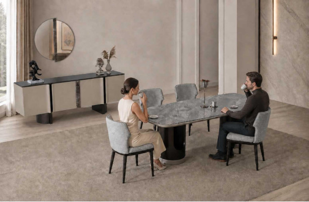 Esszimmer Design Esstisch mit 4x Stühle Komplettes Sideboard mit Spiegel